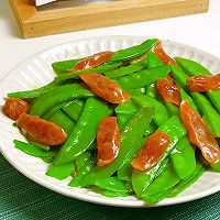 巨简单，巨下饭❗️5分钟快手家常菜～荷兰豆炒腊肠的做法图解7