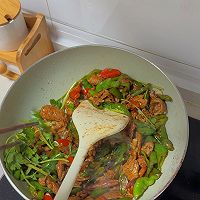下饭菜辣椒炒肉的做法图解4
