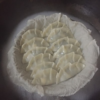 煎饺子的做法图解4