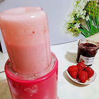 #蓓妮妈妈美味#草莓酸奶的做法图解4