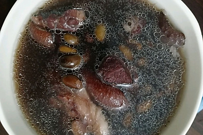 高压锅炖黑豆猪手