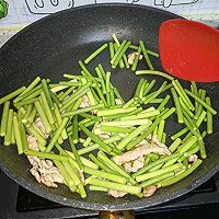 家常蒜薹炒肉的做法图解4