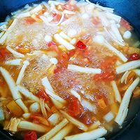 微辣又减脂的番茄菌蔬汤的做法图解5