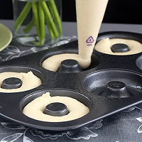 全球美食烘焙系列，星空甜甜圈的做法的做法图解6