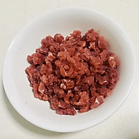 牛肉虾仁磨菇炒饭～舌尖上的美食（牛肉炒饭）的做法图解2