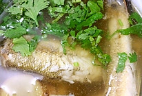 大骨汤炖小鲶鱼的做法