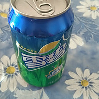 雪碧红酒的做法图解2