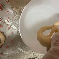 无需发酵的碱水面包-饱腹普雷结的做法图解13