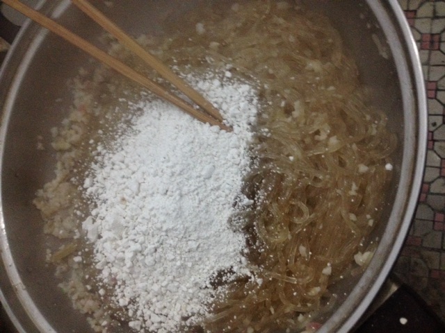 年味蒸粉条的做法图解2