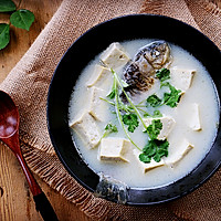 春日养生奶白鲫鱼豆腐汤#黑人牙膏一招制胜#的做法图解11