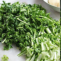 里脊肉丝炒小苔菜 的做法图解1