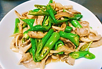 云南菜～青椒炒平菇的做法