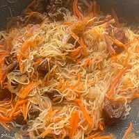 #黄河路美食#红烧羊肉炒米线的做法图解13