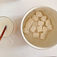 #快手又营养，我家的冬日必备菜品#棉花糖布丁的做法图解1