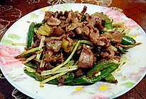 西芹杭椒泡椒鸡杂的做法