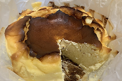 Basque Burnt cake