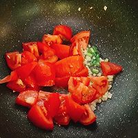 低脂低卡！汤汁浓郁的番茄娃娃菜豆腐汤的做法图解3