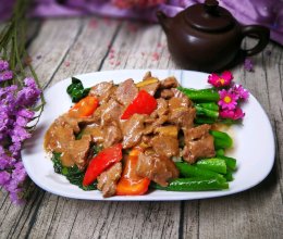 潮汕家乡菜——沙茶牛肉炒芥兰，不能忘却的味道的做法