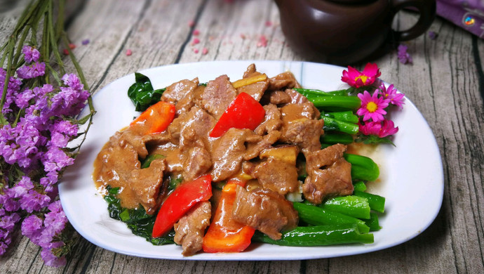 潮汕家乡菜——沙茶牛肉炒芥兰，不能忘却的味道