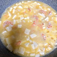 蟹黄虾仁豆腐的做法图解5