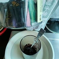 巧克力脆皮蓝莓冰激凌的做法图解3