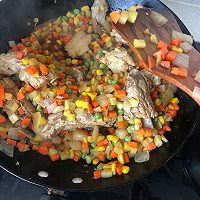 大人宝宝一起吃——有饭有菜有肉有汤的排骨米饭+裙带豆腐汤的做法图解4