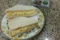 【增肌减脂】补充蛋白质的低卡鸡蛋沙拉三明治的做法