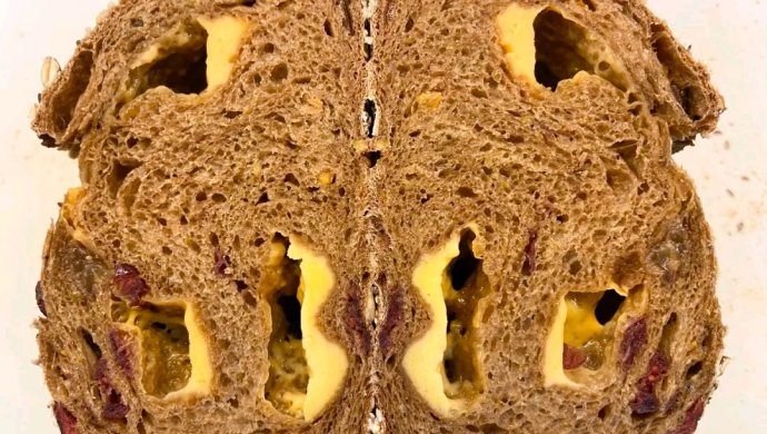 这是我今年做过的最好吃的欧包！黑麦面包