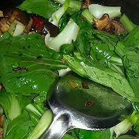 香菇油菜（肉食动物版）的做法图解5