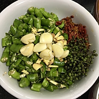 排骨炒土豆的做法图解1