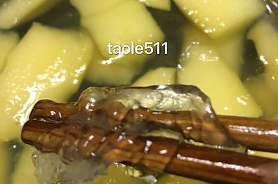 燕窝桃胶皂角米苹果
