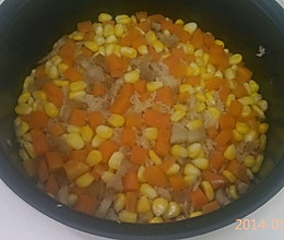 玉米粒绘红萝卜饭的做法