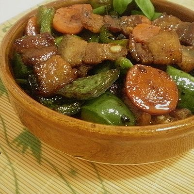 农家小炒肉 [美亚粉尚”靓瘦“好锅试用菜谱报告三]