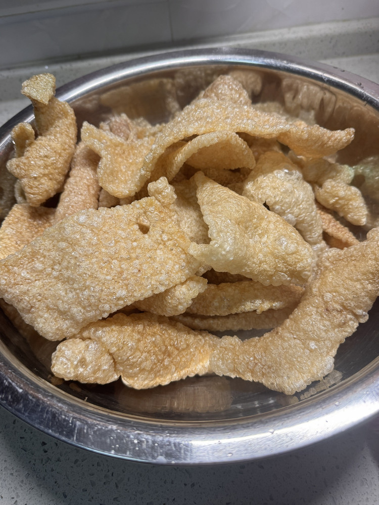炸肉皮的做法