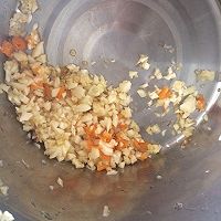 蒜蓉粉丝蒸扇贝的做法图解3