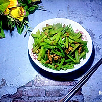 家常炒芹菜的做法图解10