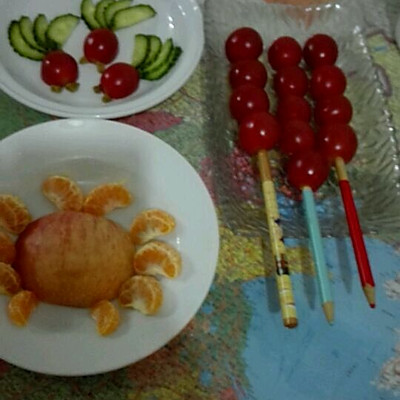 拼盘小金鱼，大螃蟹，糖葫芦