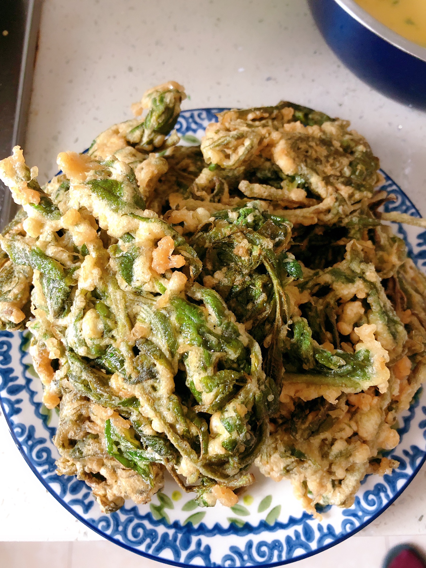 Fried Chinese toon