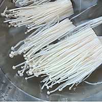 酥炸金针菇的做法图解2