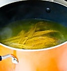 清煮甜玉米和养生龙须茶的做法图解4