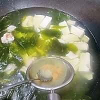 #夏日鲜味轻享健康#虾仁豆腐味增汤！的做法图解9