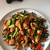 鸡胸肉炒蒜苔的做法图解7