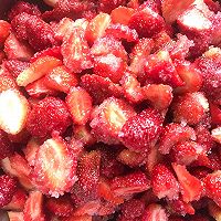#硬核菜谱制作人#草莓酱的做法图解4