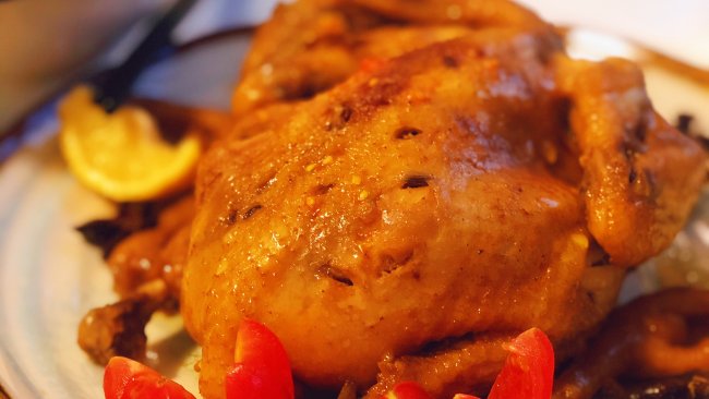 【电饭煲烤鸡】用电饭煲给自己做一顿嫩过烤鸡的香闷鸡的做法