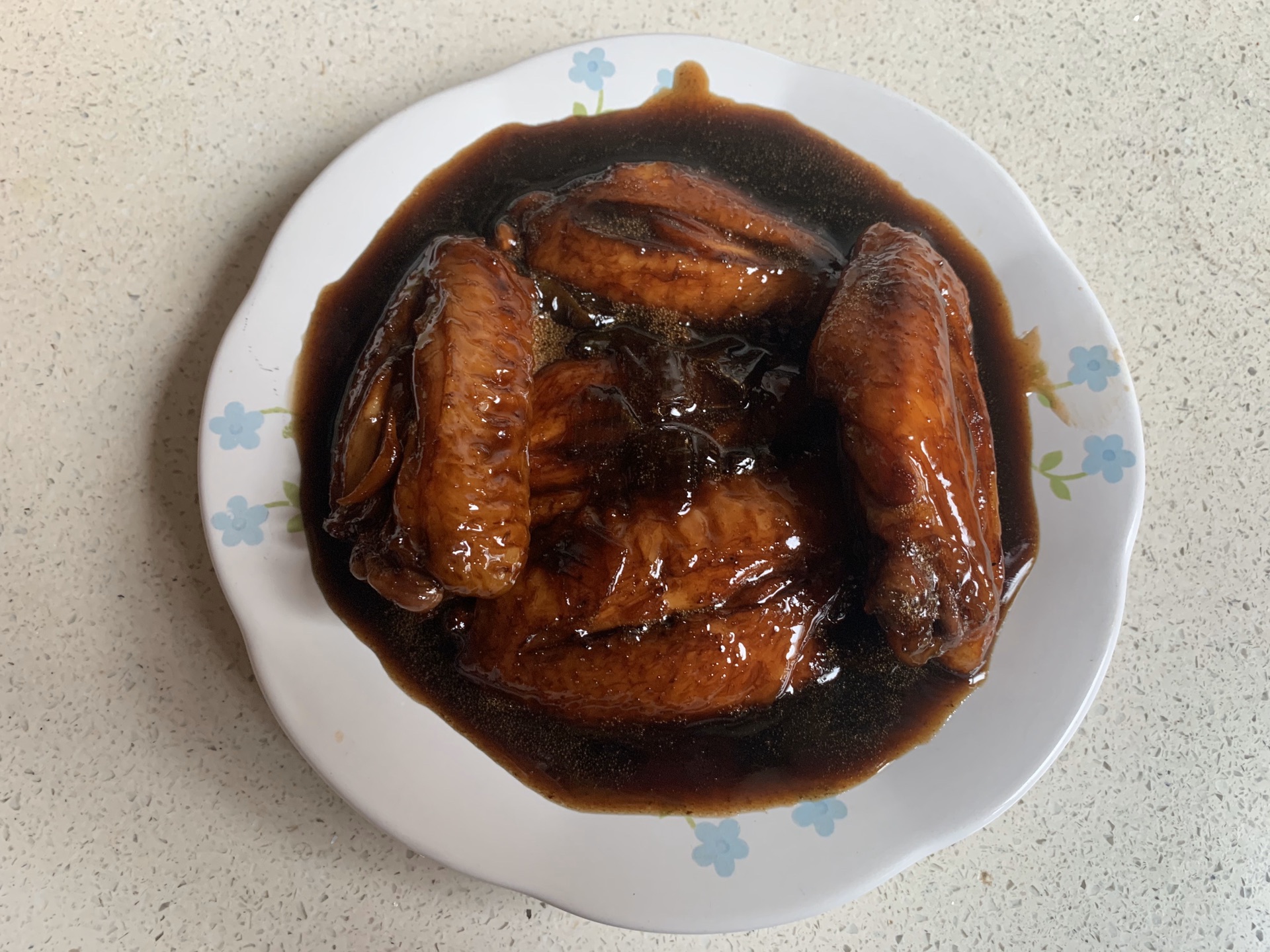 Chicken wings with coke