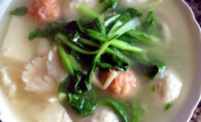 丸子豆腐蘑菇青菜汤