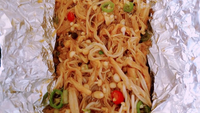 好吃到想哭的锡纸金针菇