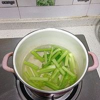 芹菜豆干小炒#菁选酱油试用#的做法图解4