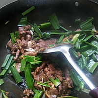 爆炒大蒜猪肝瘦肉的做法图解5