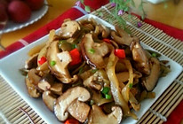 配米饭面条和粥快手小炒菜之一鲜香菇榨菜炒肉丝的做法